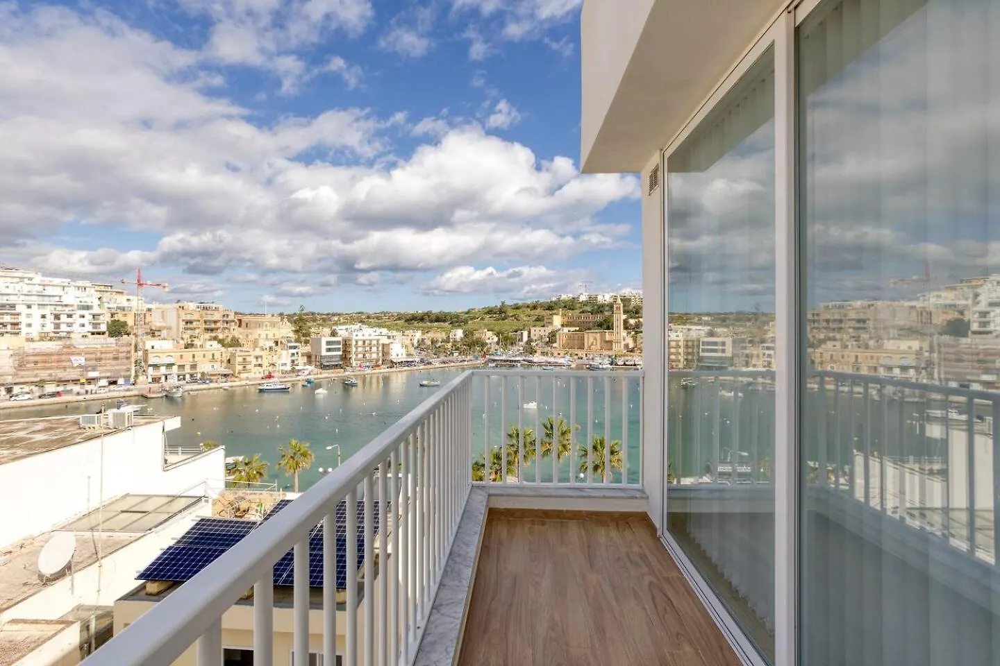 Penthouse, Seaview, Beautiful 2Br Apt 4 Marsaskala Apartment
