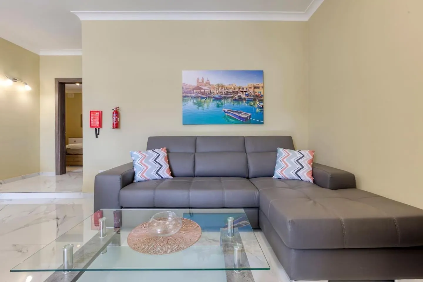 Penthouse, Seaview, Beautiful 2Br Apt 4 Marsaskala
