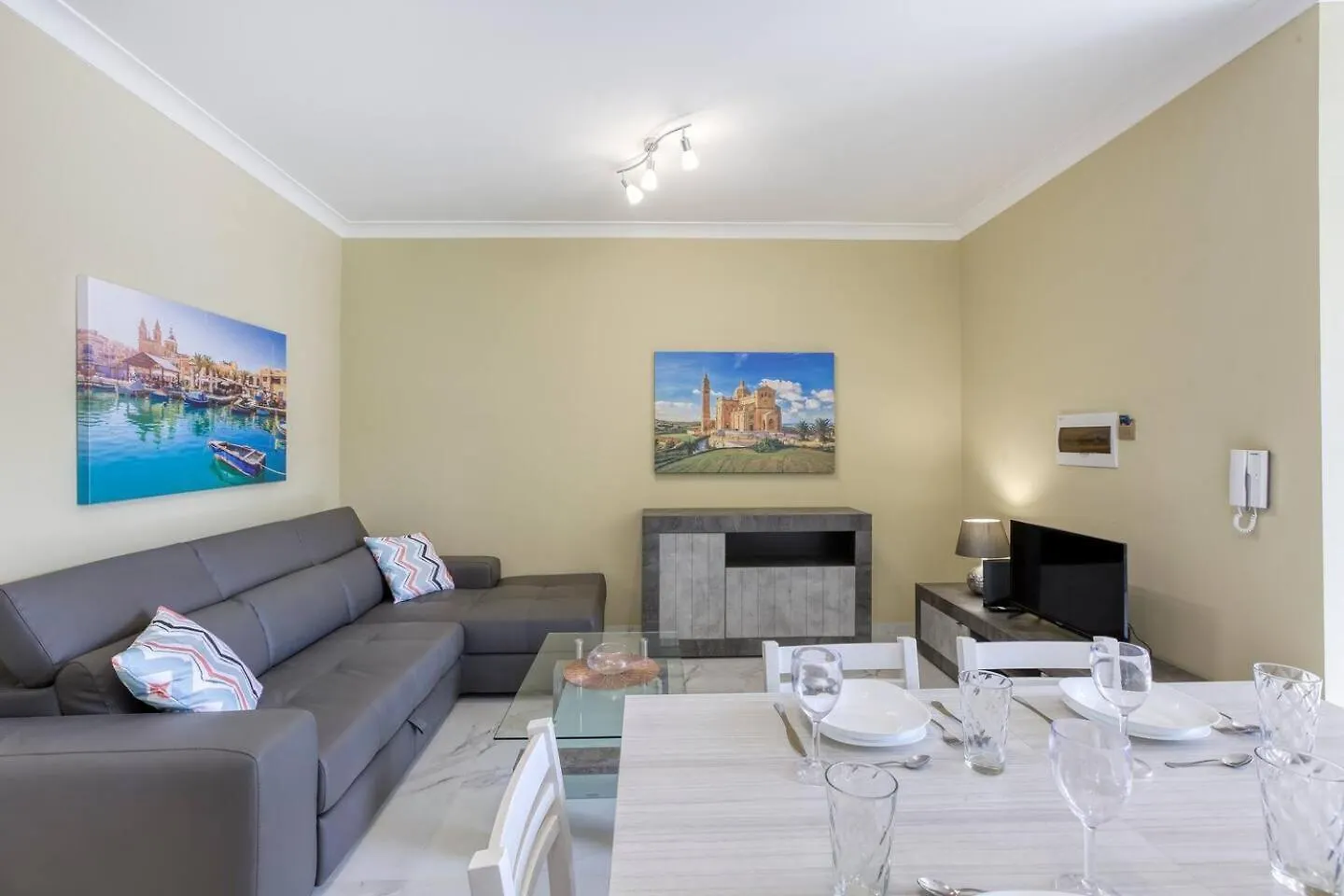 Penthouse, Seaview, Beautiful 2Br Apt 4 Marsaskala Apartment